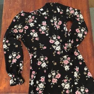 Floral Skater Dress Size 6 - excellent, black/pink, ruffle sleeves, side zipper